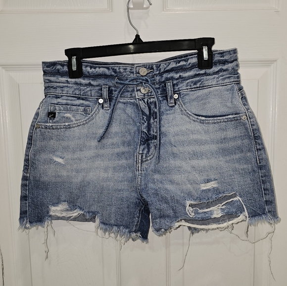 Kancan, Women's Size Large High Waisted Denim Shorts - Picture 2 of 9